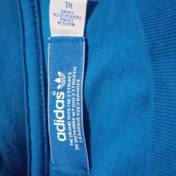Like new adidas xl TSHIRT - Picture 3 of 5